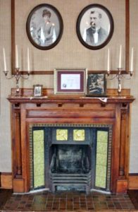 Gaches Mansion La Conner Fire Place Photo