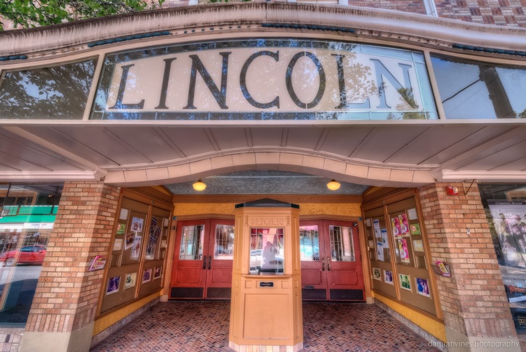 Mount Vernon's historic Lincoln Theatre front of building