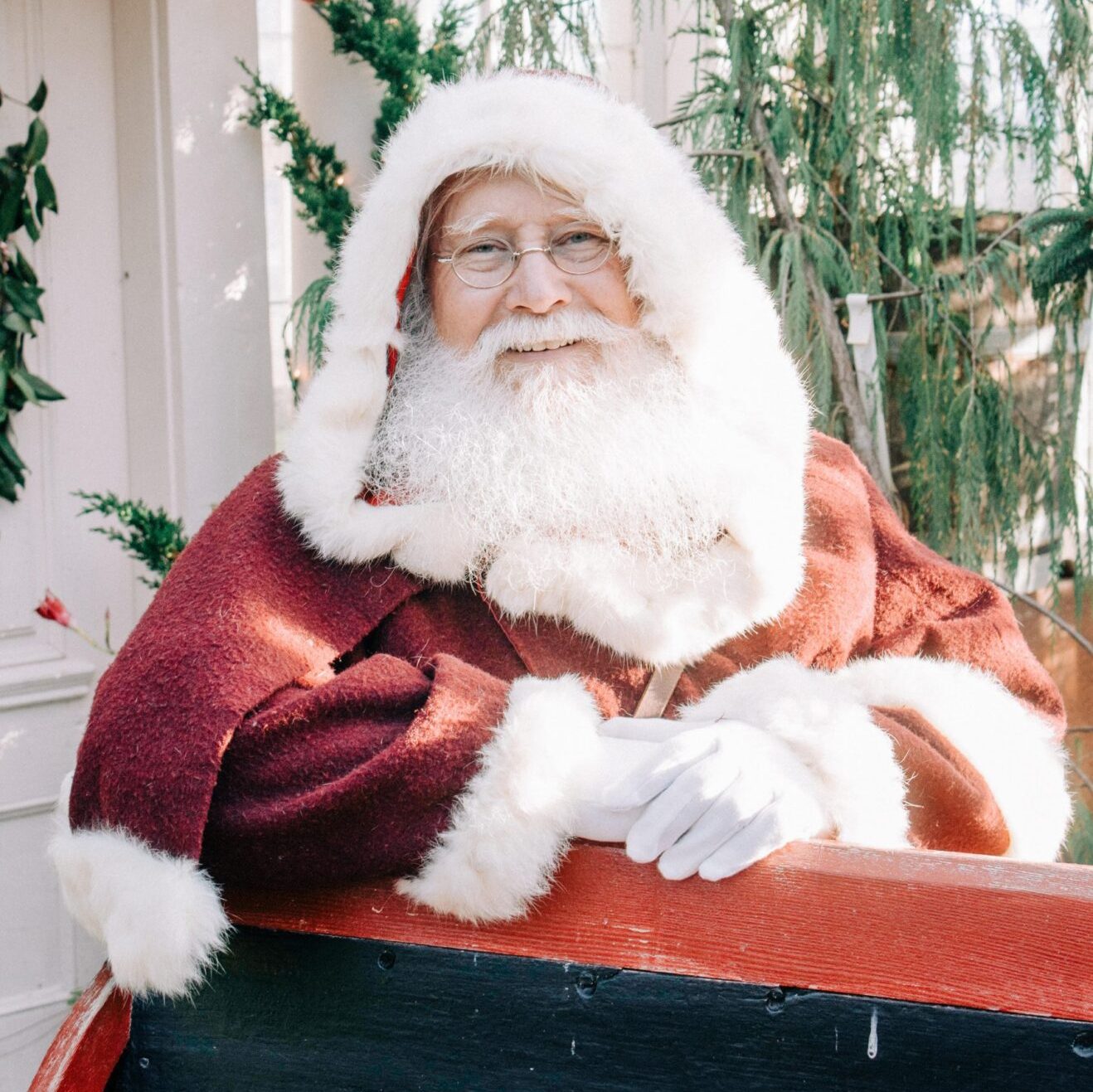 close up a man dressed as Santa